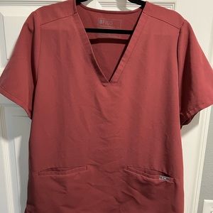 Figs XL scrub top